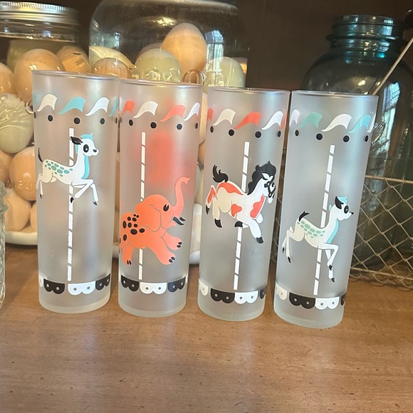 Vintage Libbey Carousel glasses - Picture 1 of 4